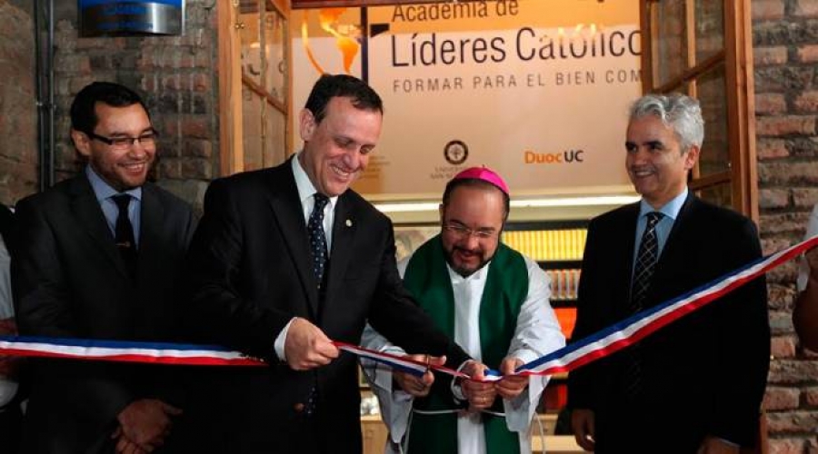 En 10 años Academia de Líderes Católicos formó 5 mil jóvenes en Chile