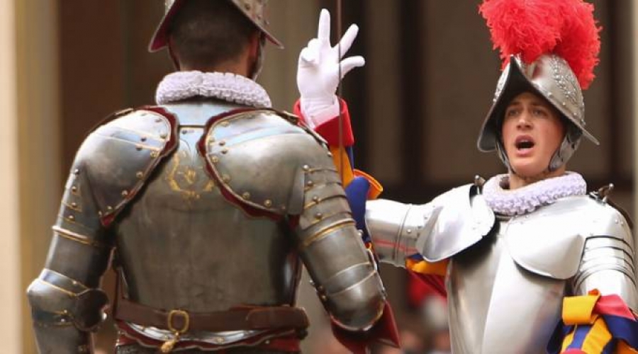 40 nuevos Guardias Suizos jurarán fidelidad al Papa en el Vaticano