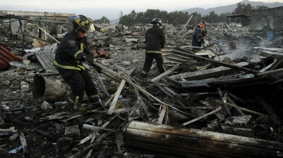 México: cercanía de la Iglesia a las víctimas y parientes de la explosión pirotécnica