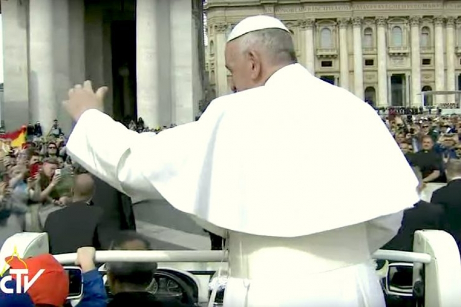 El Papa en la audiencia: &#039;Dios está cerca y camina a nuestro lado&#039;