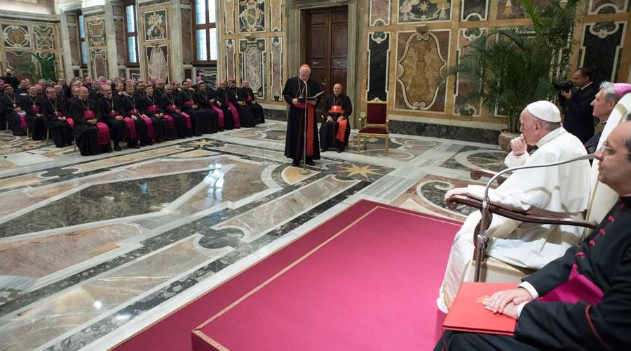 El Papa Francisco a obispos: Huyan del protagonismo y del narcisismo