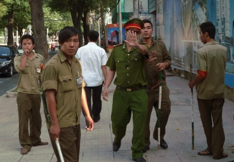 Vietnam: la policía interrumpe la misa, golpea y arresta a fieles