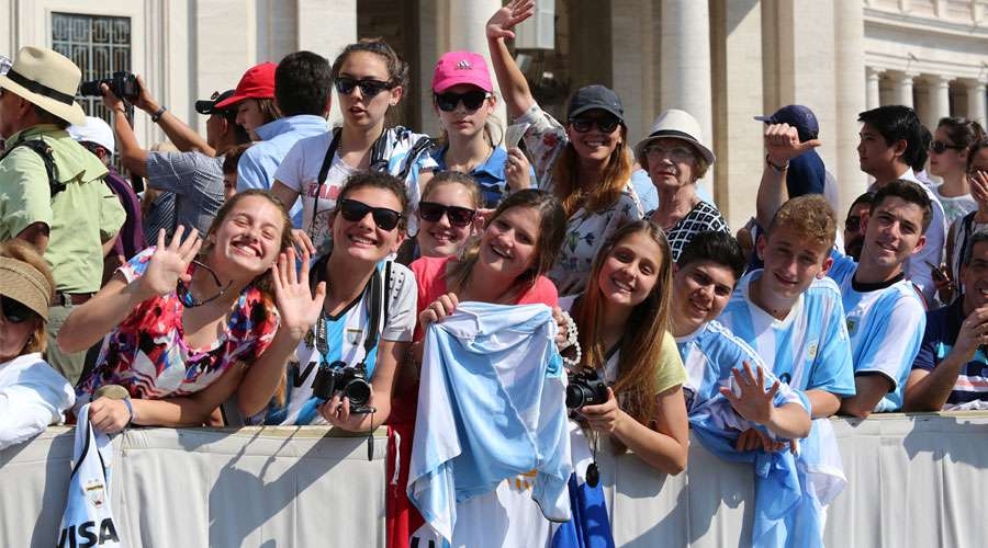 Seminario sobre jóvenes en Roma tratará algunos temas del próximo Sínodo de Obispos