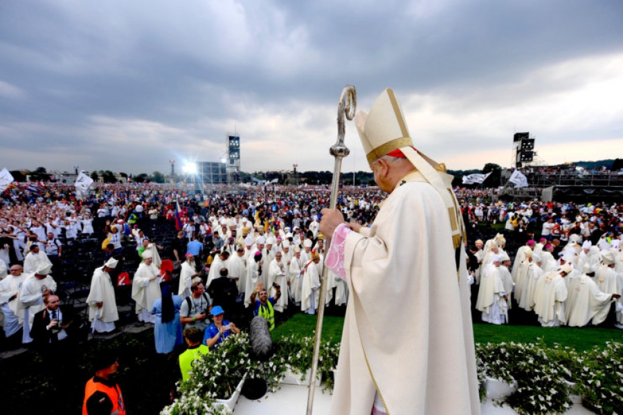 El cardenal Dziwisz abre la JMJ: &#039;La misericordia vence el egoísmo y la violencia&#039;