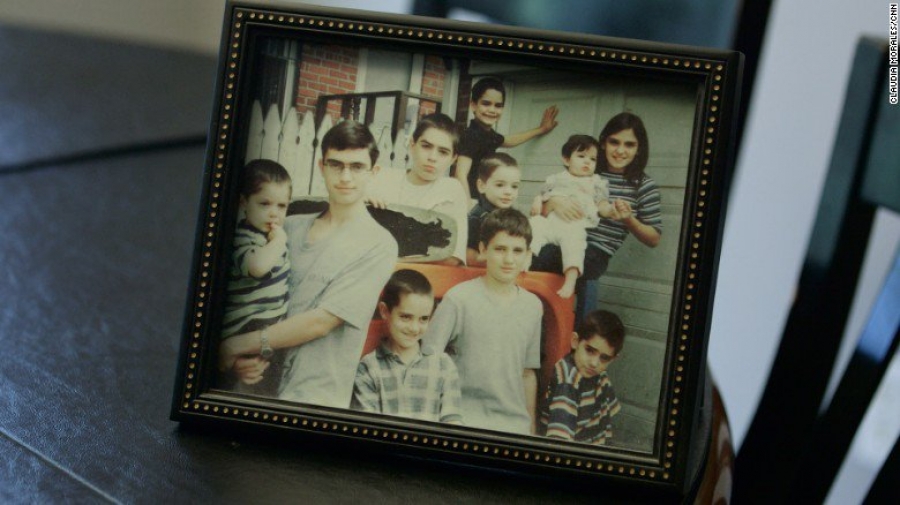 Quedaron huérfanos tras atentado del 11S y Dios bendijo a estos 10 hermanos por su fe