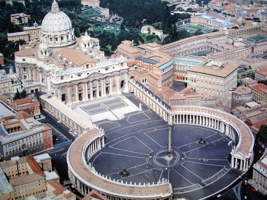 El Vaticano estudia la excomunión para corruptos o mafiosos