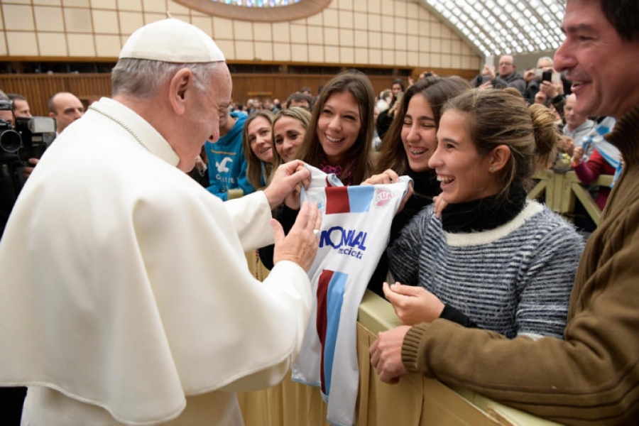 El Papa: «Las mujeres son más valientes que los hombres»