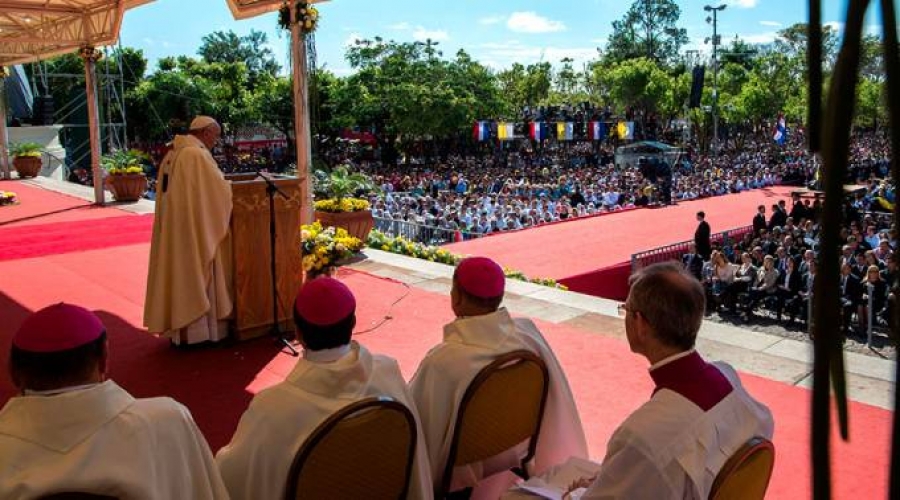 Católicos de El Paso en EEUU irán a Misa del Papa en Ciudad Juárez en México