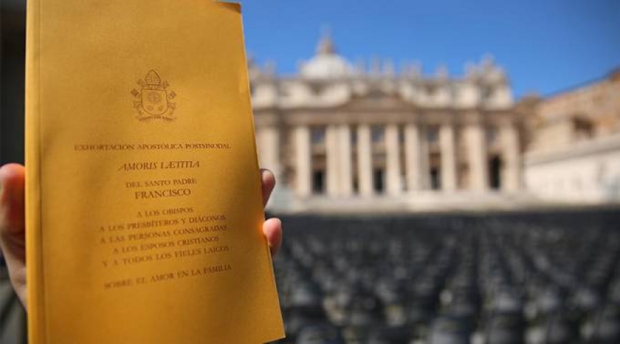 Arzobispo alerta ante manipulación de exhortación &#039;Amoris Laetitia&#039;