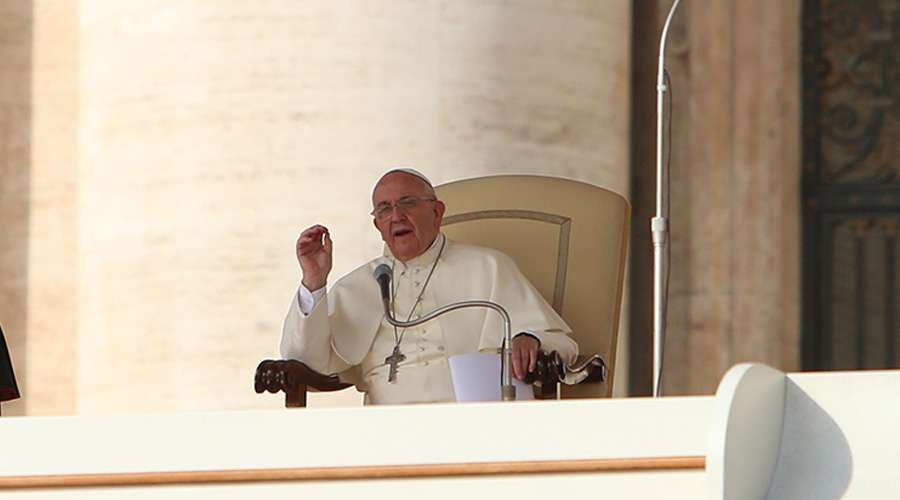 Ante tensiones de EEUU y Corea del Norte, el Papa Francisco pide abolir armas nucleares