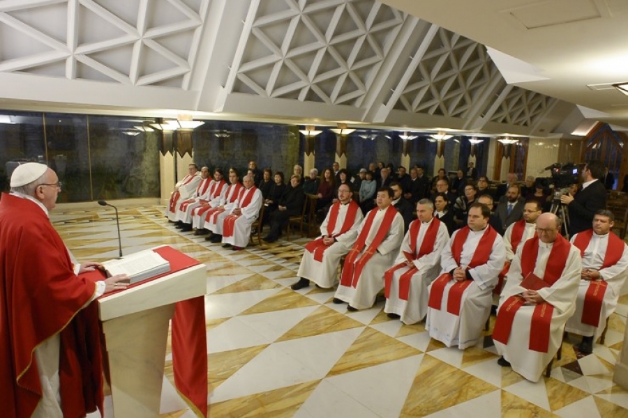 El Papa en Santa Marta: «Si somos fieles a Dios no tendremos miedo al juicio final»