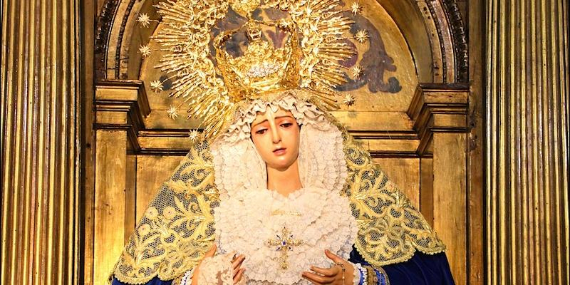 El Carmen y San Luis acoge el triduo organizado por la Hermandad de los Gitanos en honor a su titular mariana