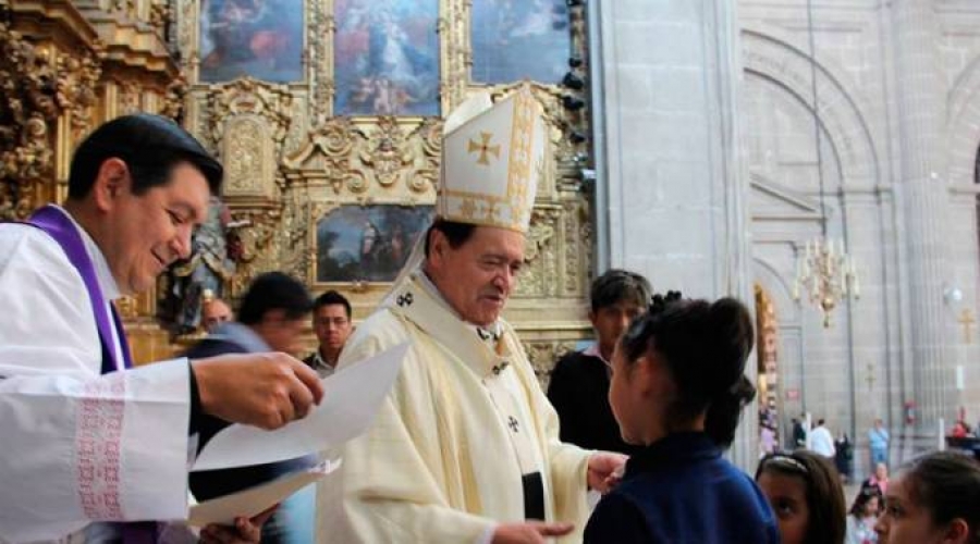 Adviento: Cardenal mexicano propone un reto urgente a católicos