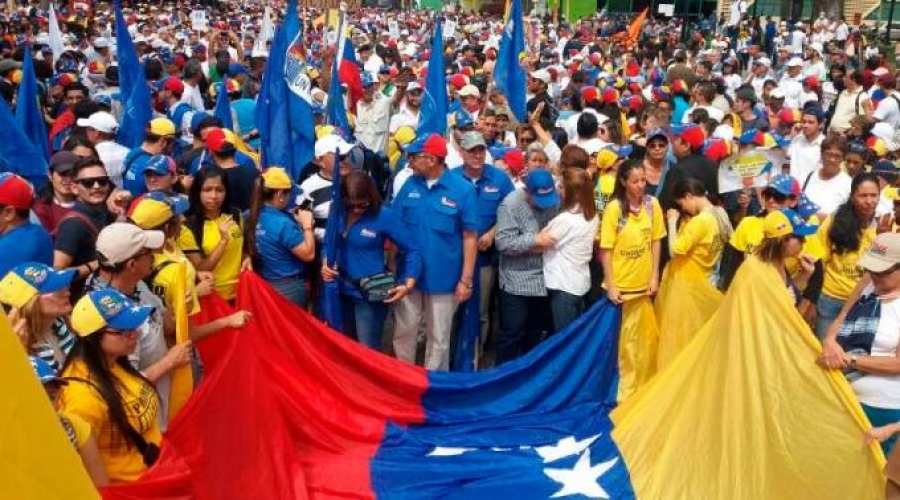 Venezuela: Protesta cívica y pacífica no es delito ¡Es un derecho!, claman obispos