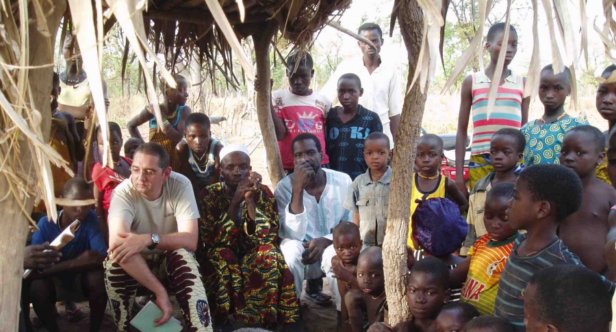 Dos obispos españoles en la misión africana de Fô-Bouré