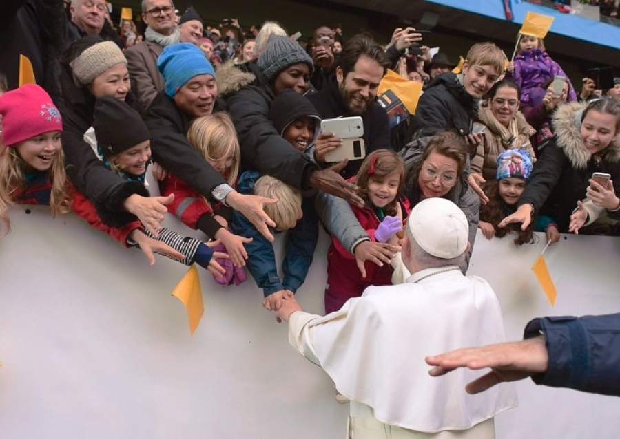 El Papa pide a los Gobiernos que asuman un estilo no violento