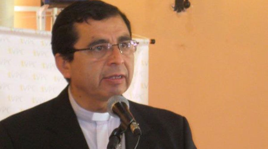 Justicia chilena archiva caso de obispo emérito acusado de abusos