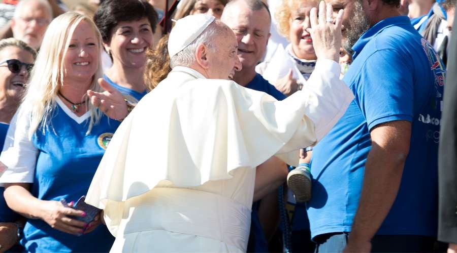 Papa Francisco: es vital que la Iglesia salga a anunciar el Evangelio sin miedo