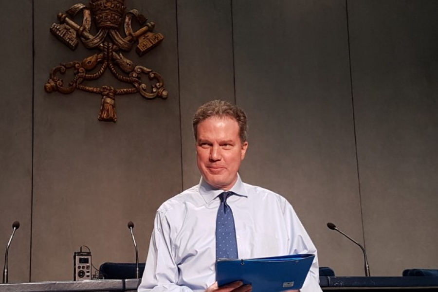 El C9 – nº 19: formación, selección del personal y descentralización entre Curia y Conferencias episcopales