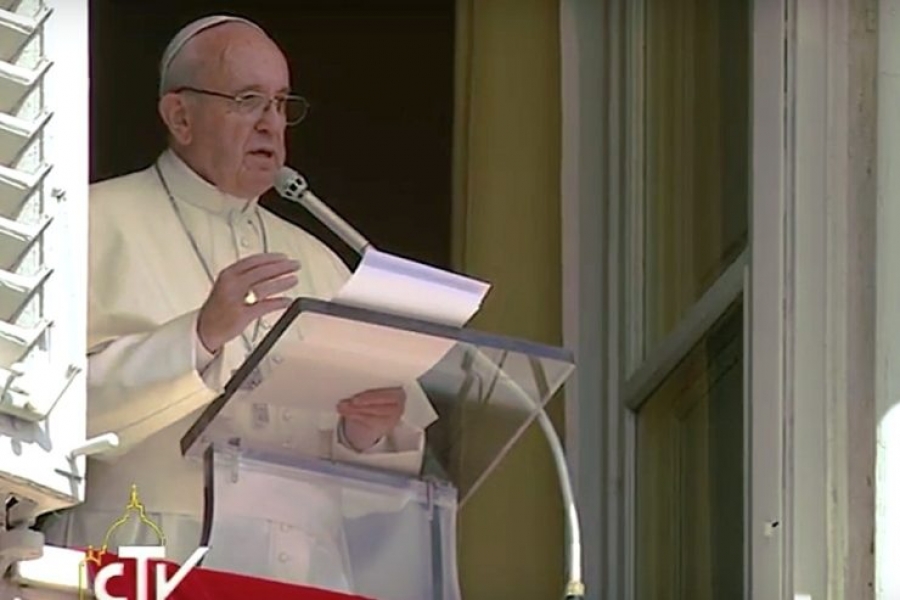 La cruz no es «un objeto» sino «una llamada del amor» de Jesús