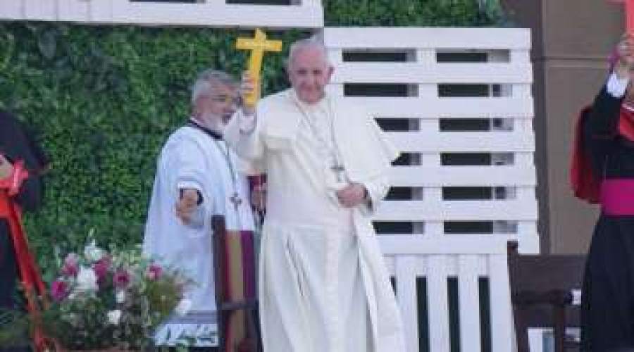 Saludo del Papa a los jóvenes de Chile en el Santuario de Maipú