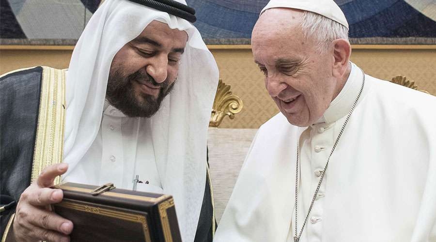 El Santo Padre recibe a importante emisario de un país musulmán