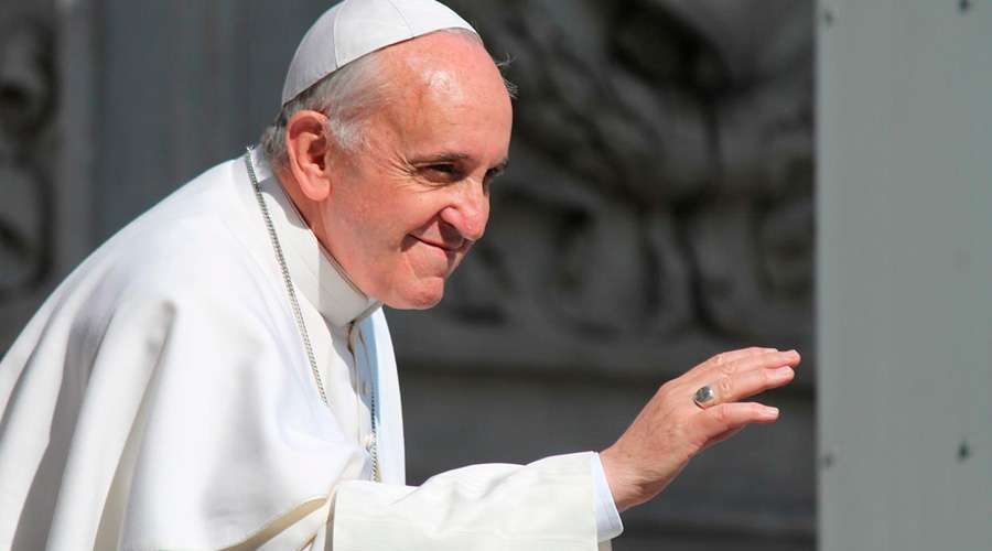 El Papa se reúne con familias afectadas por incendios en Roma antes de su viaje a Colombia