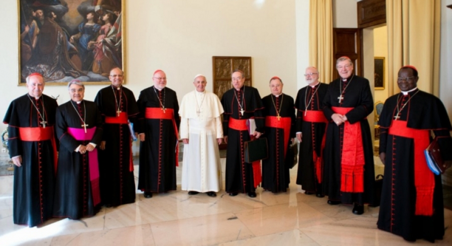 El Consejo de cardenales celebra su última reunión del año