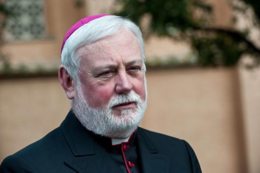 Secretario vaticano para relaciones con los estados viaja a Venezuela