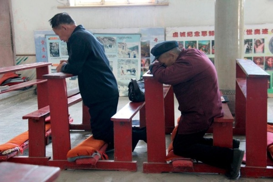 AIN lanza una campaña en apoyo de la Iglesia Católica en China