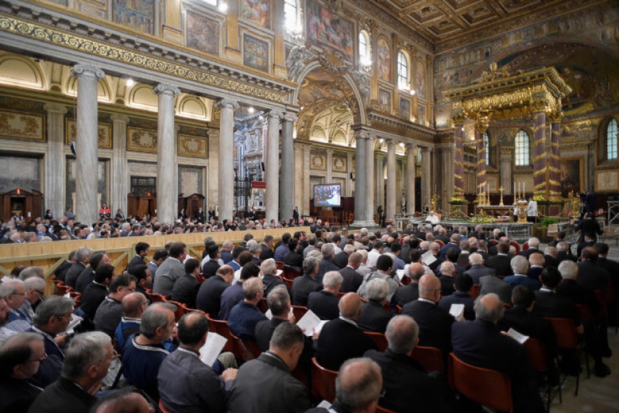 Segunda meditación del Papa en el retiro del Jubileo Sacerdotal: &#039;Dios no se cansa de perdonarnos&#039;