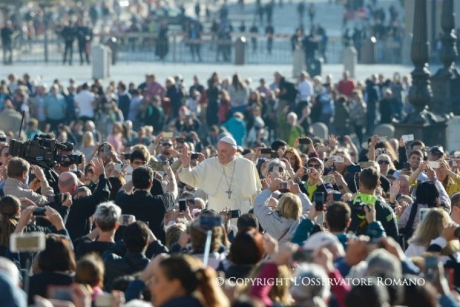 El Papa a los jóvenes: «Sean misioneros de Cristo en su entorno»