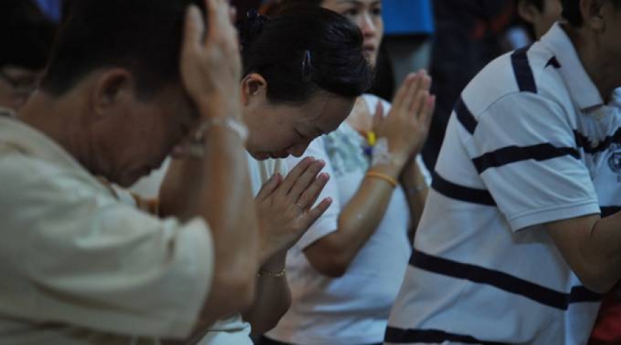 China: Policía impide a católicos asistir a acto de desagravio de iglesia