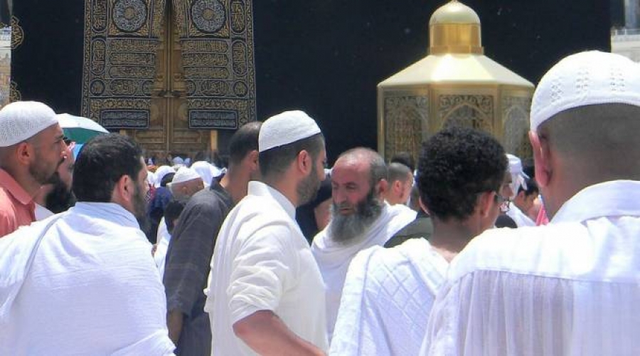 Arzobispo alerta en Francia: musulmanes dicen que «un día todo esto será nuestro»