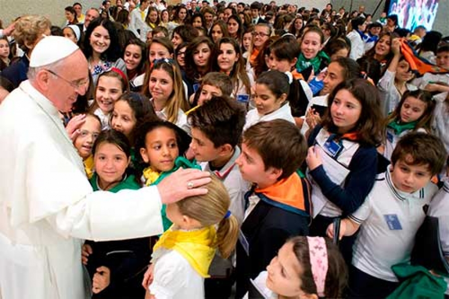 El Papa recibe a los chicas y chicas de la Acción Católica Italiana