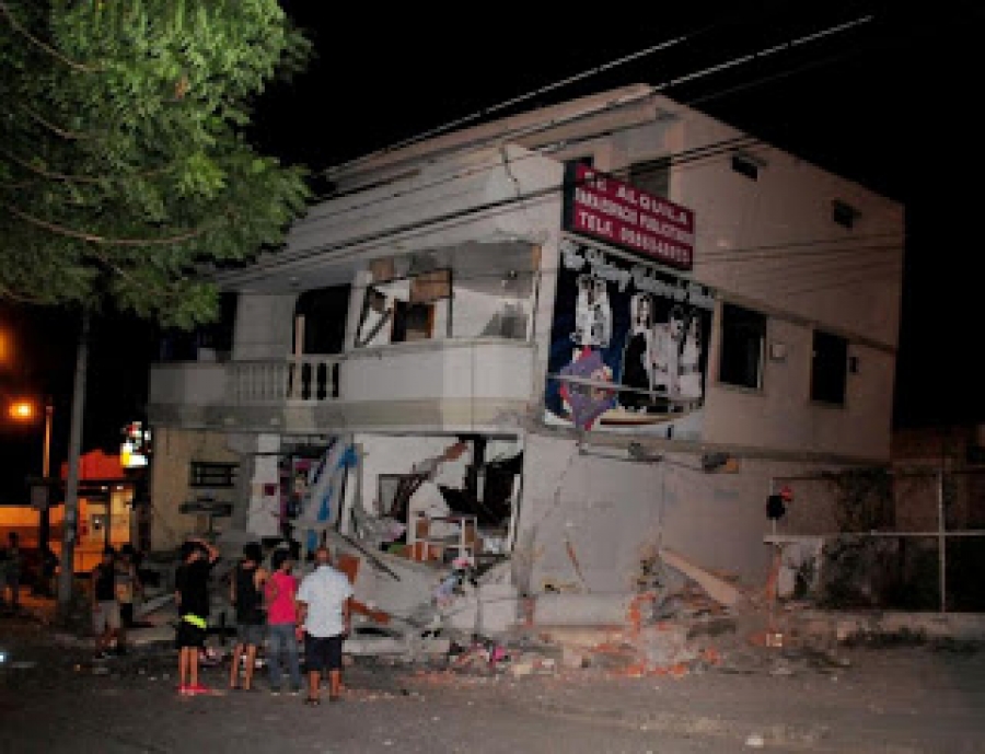 Pedro Jesús Arenas misionero en Ecuador: «Hay muchos muertos y enfermos: como sacerdotes queremos estar presentes dando consuelo y ayuda»