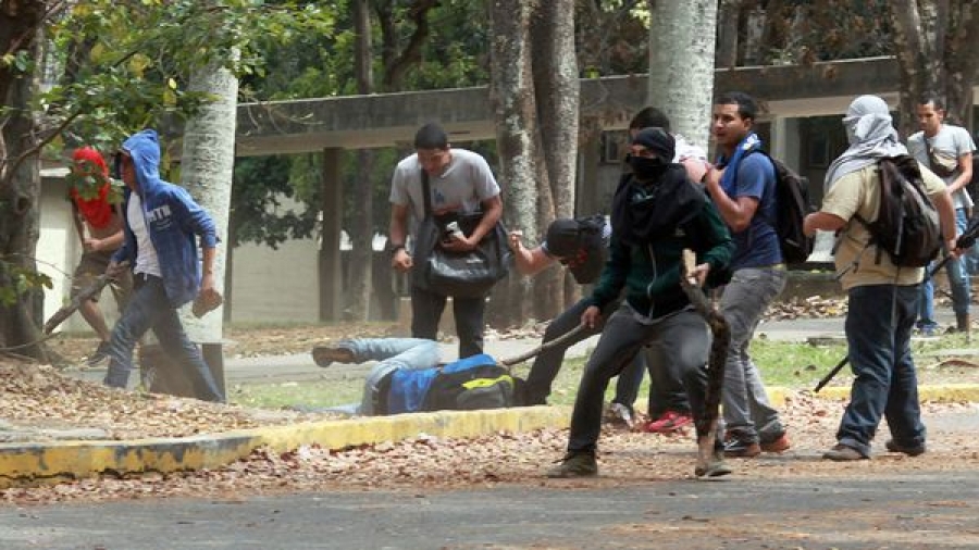 «Basta ya de robos y profanaciones» en Venezuela, denuncia monseñor Ramírez
