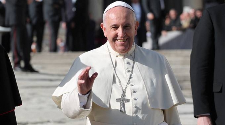 Chile tiene que construir su futuro desde su identidad cristiana, afirma el Papa a obispos