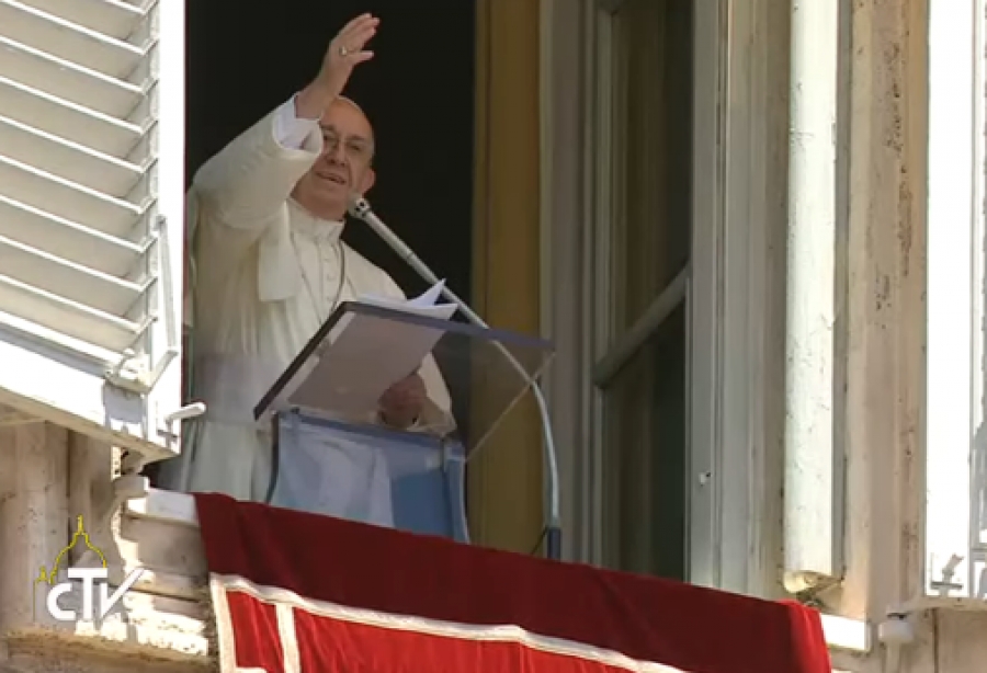 Regina Coeli: «Cada día hay que aprender el arte de amar»