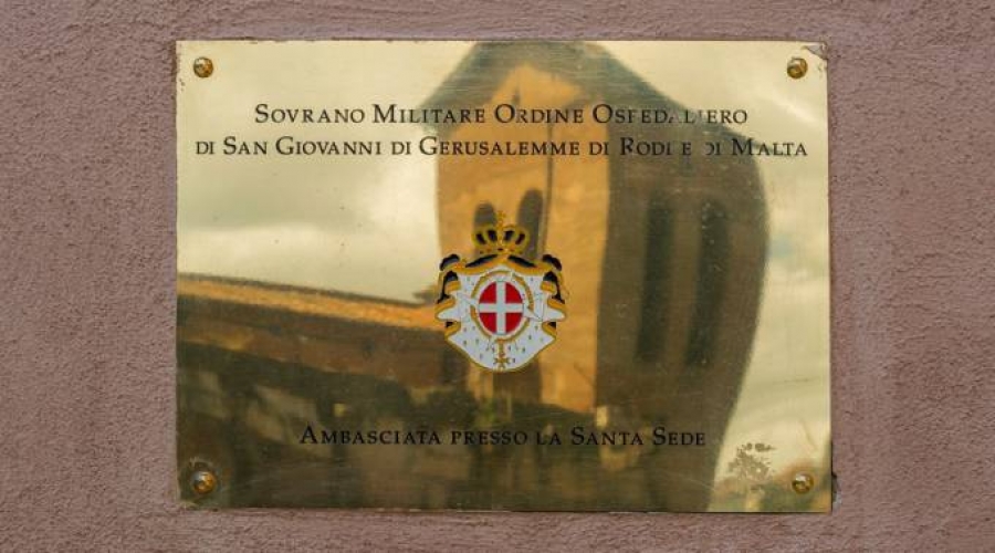Orden de Malta nombra a líder interino y restituye a su gran canciller