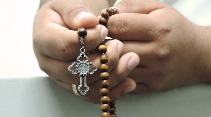 El Rosario es la oración para nuestros tiempos, afirma arzobispo de Los Ángeles
