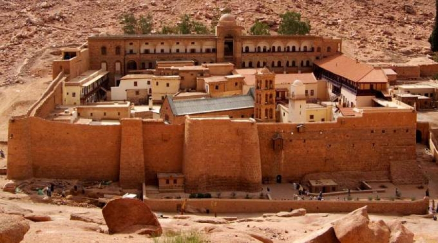 Estado Islámico ataca puesto de control cercano a monasterio en Egipto