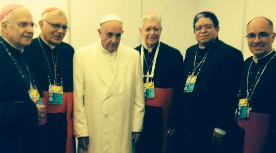 Papa Francisco recibió a obispos de Venezuela que informaron sobre grave crisis