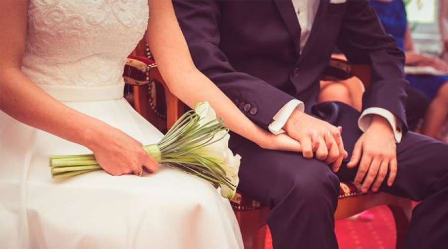 Valor del matrimonio cristiano es mayor a una unión civil, asegura obispo alemán