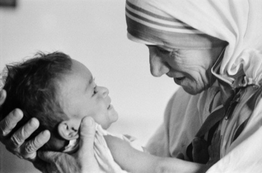 Experto en bioética recuerda propuesta de la Madre Teresa ante el drama del aborto