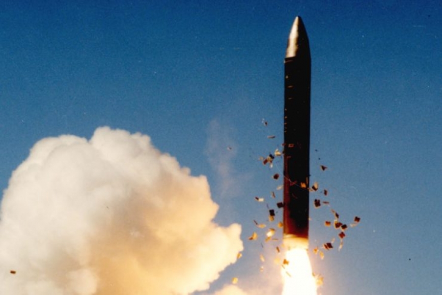 Tratado antinuclear. Mons. Tomasi: un paso más hacia la paz
