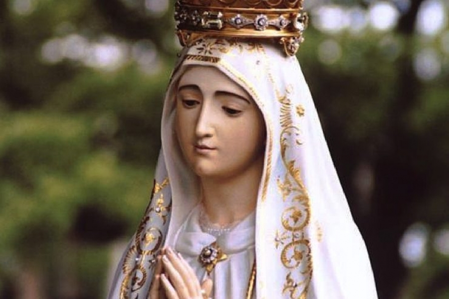 Oración del Papa en Fátima: &#039;Unido a mis hermanos me entrego a Ti&#039;