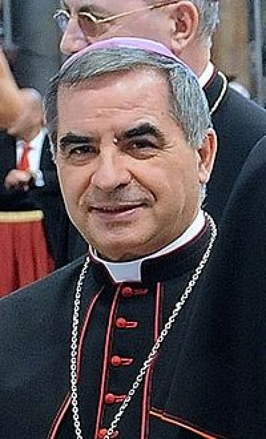«El Vaticano no es una cueva de ladrones», dice Sustituto de la Secretaría de Estado