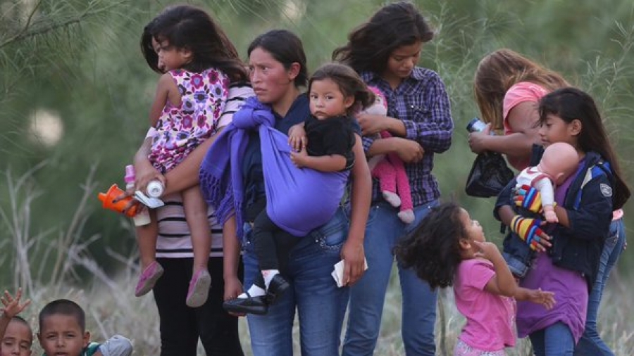 Obispos de Estados Unidos piden suspender deportación de inmigrantes