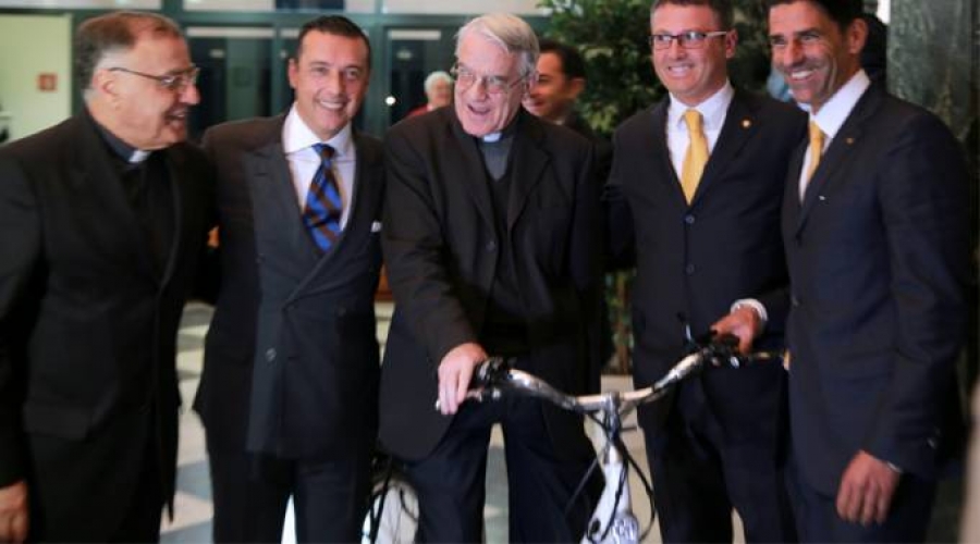 Regalan al Papa diez bicicletas eléctricas que serán usadas por empleados del Vaticano
